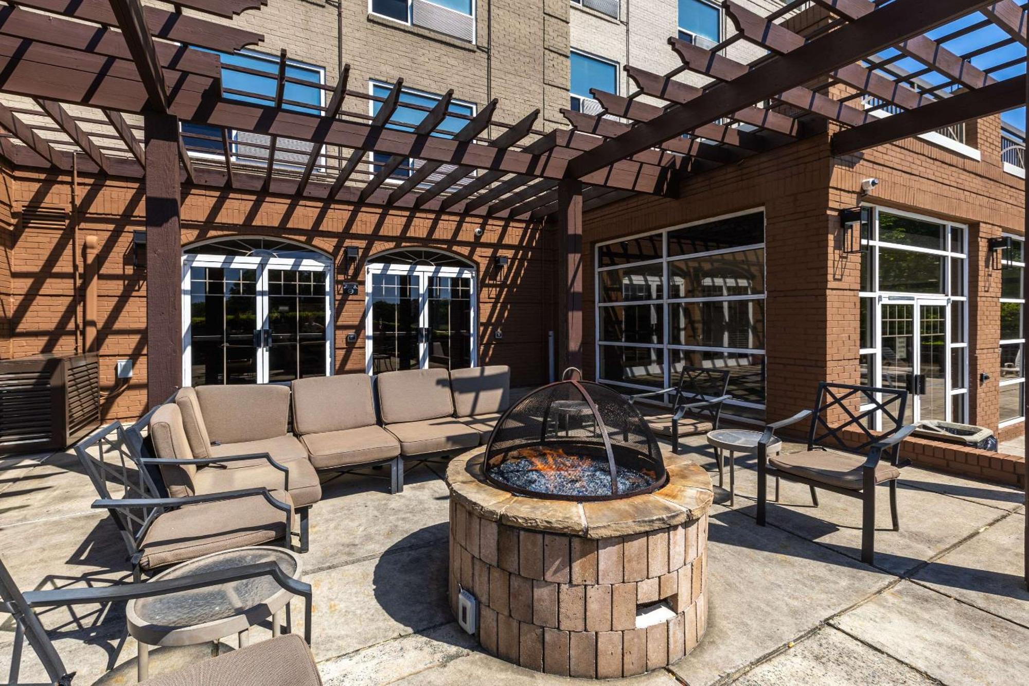 Country Inn & Suites By Radisson, Lake Norman Huntersville, Nc Exteriör bild
