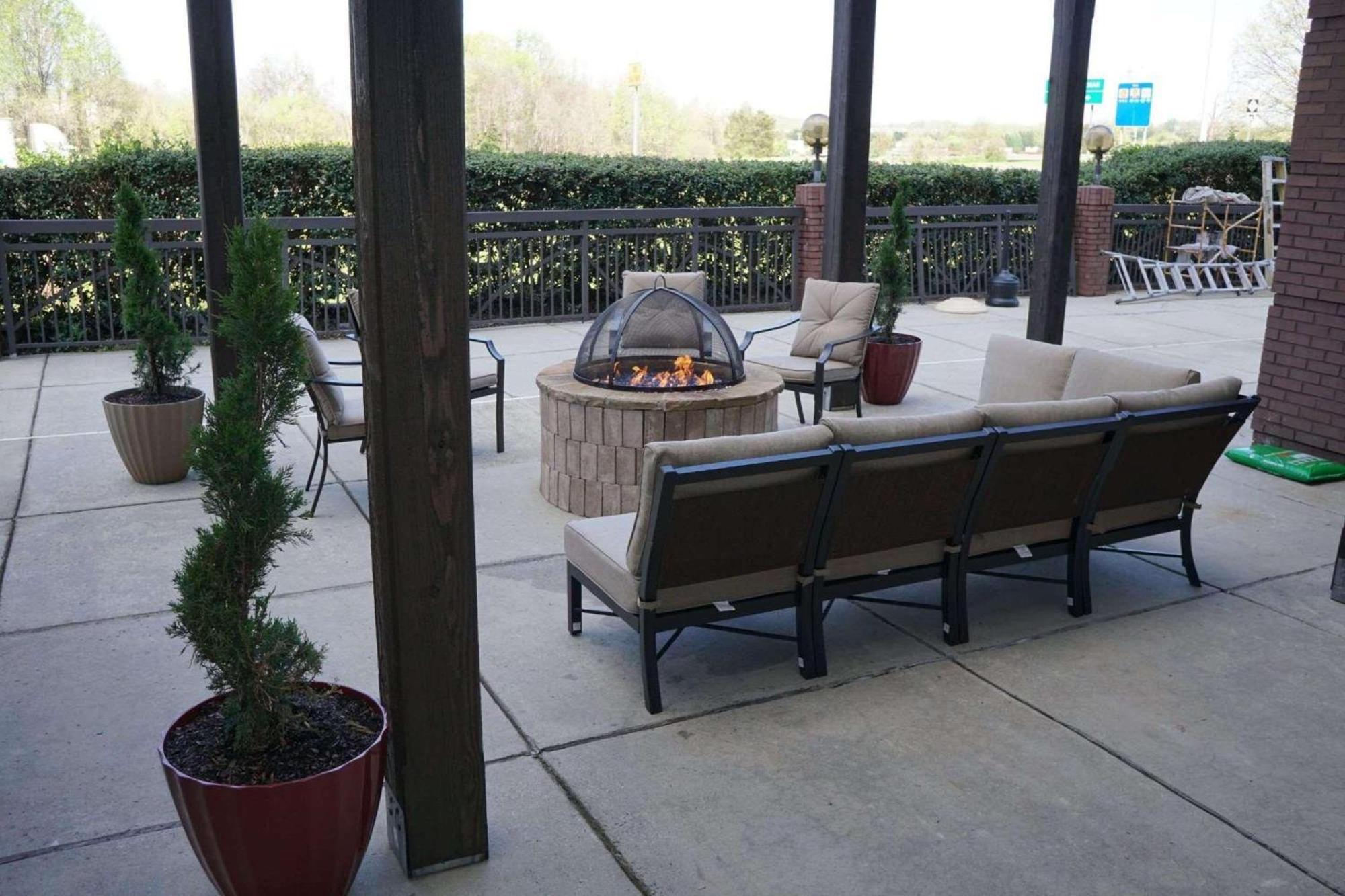 Country Inn & Suites By Radisson, Lake Norman Huntersville, Nc Exteriör bild
