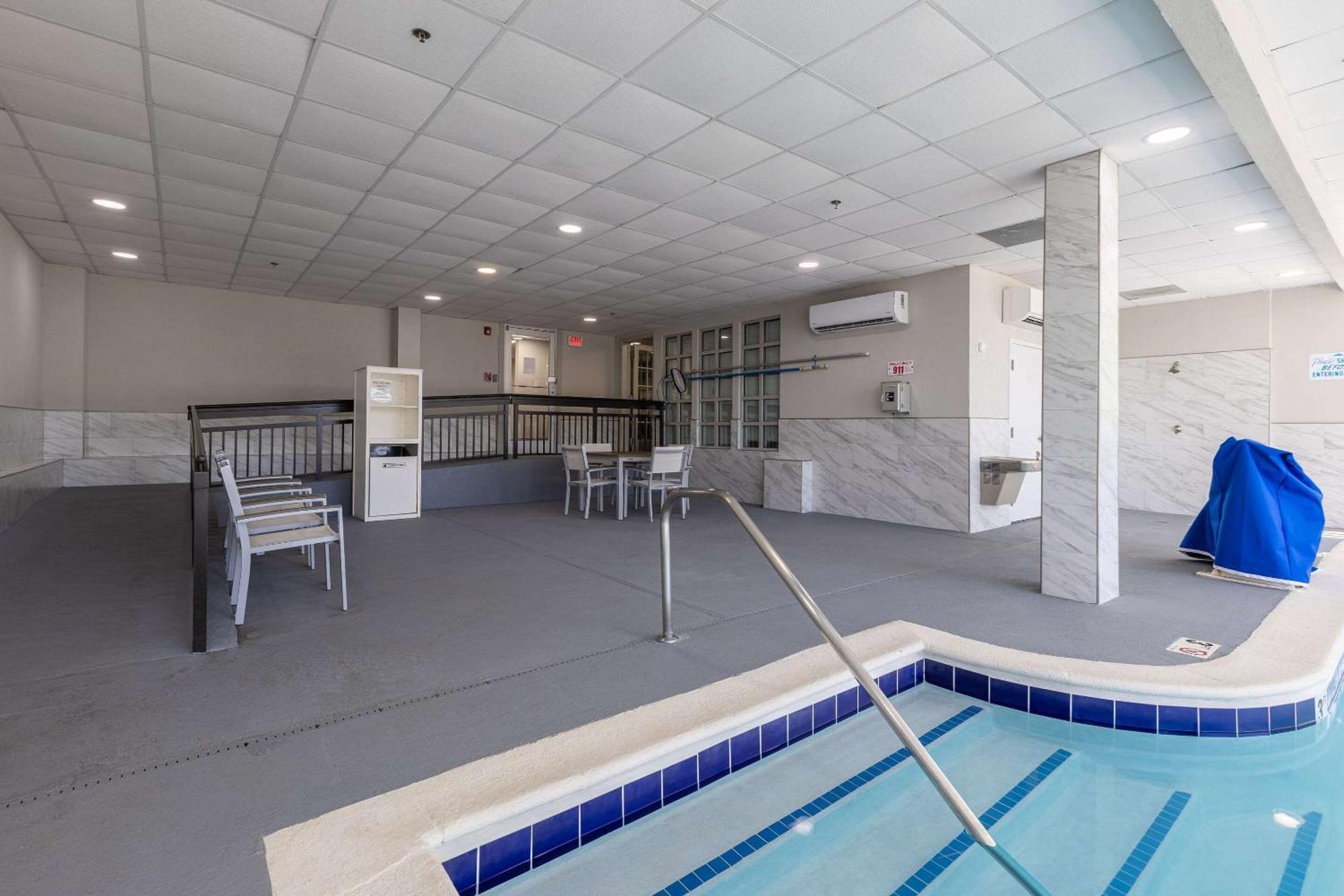 Country Inn & Suites By Radisson, Lake Norman Huntersville, Nc Exteriör bild