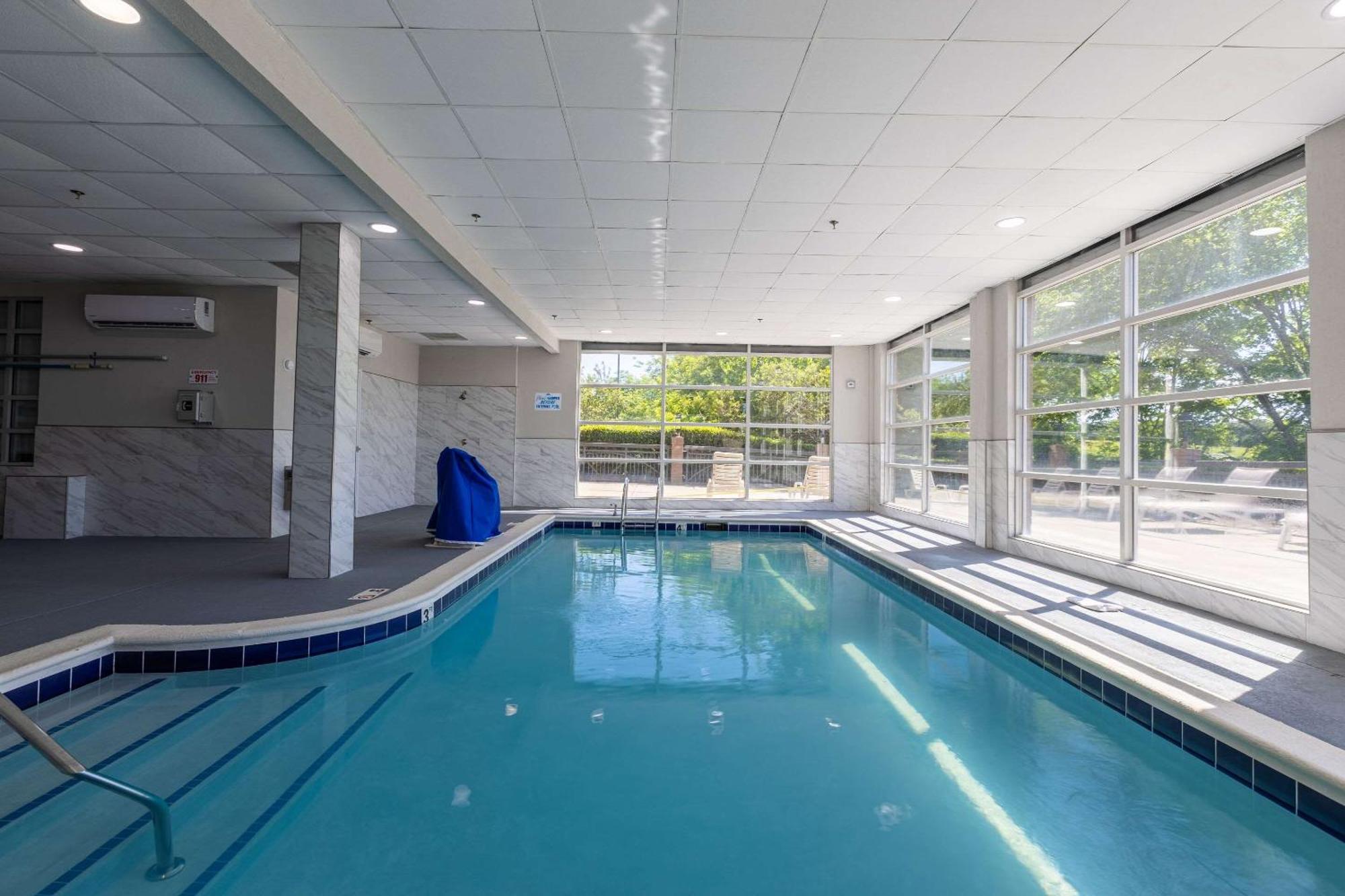 Country Inn & Suites By Radisson, Lake Norman Huntersville, Nc Exteriör bild